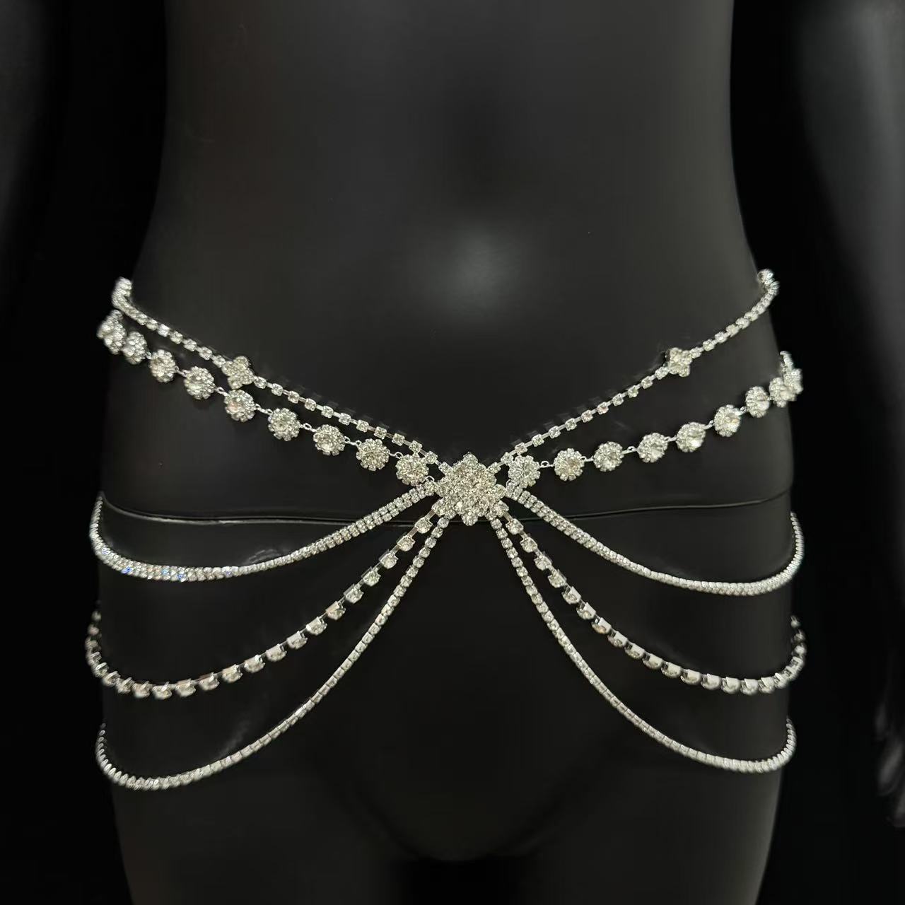 Body Jewelry Rhinestone - Elegante catena di strass regolabile in