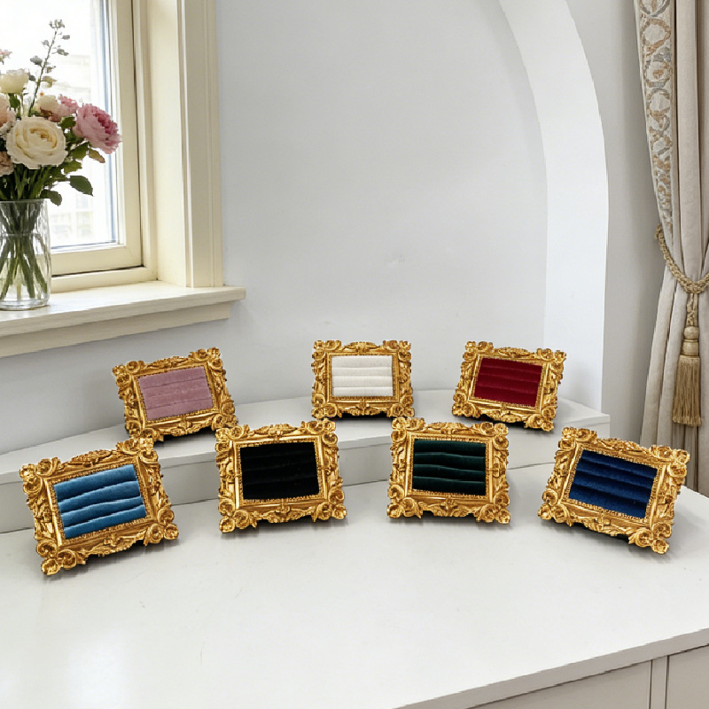 Espositore Vintage per Anelli  - Body Jewelry Display recensione e prezzo