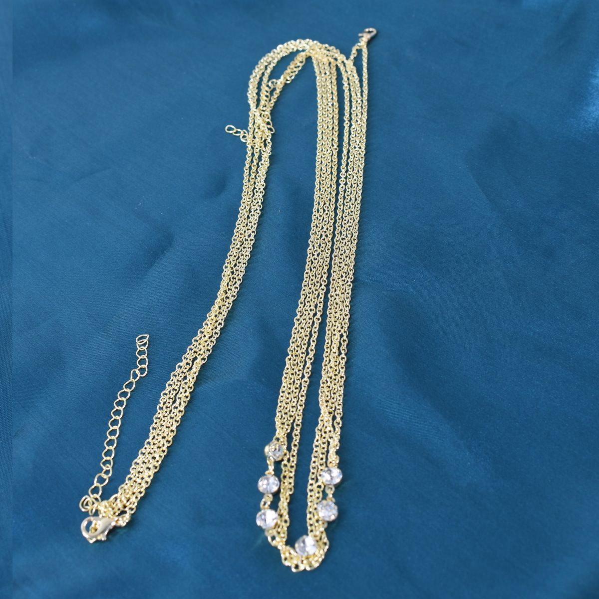 Catena rotonda in cristallo a  - Body Jewelry Chest recensione e prezzo