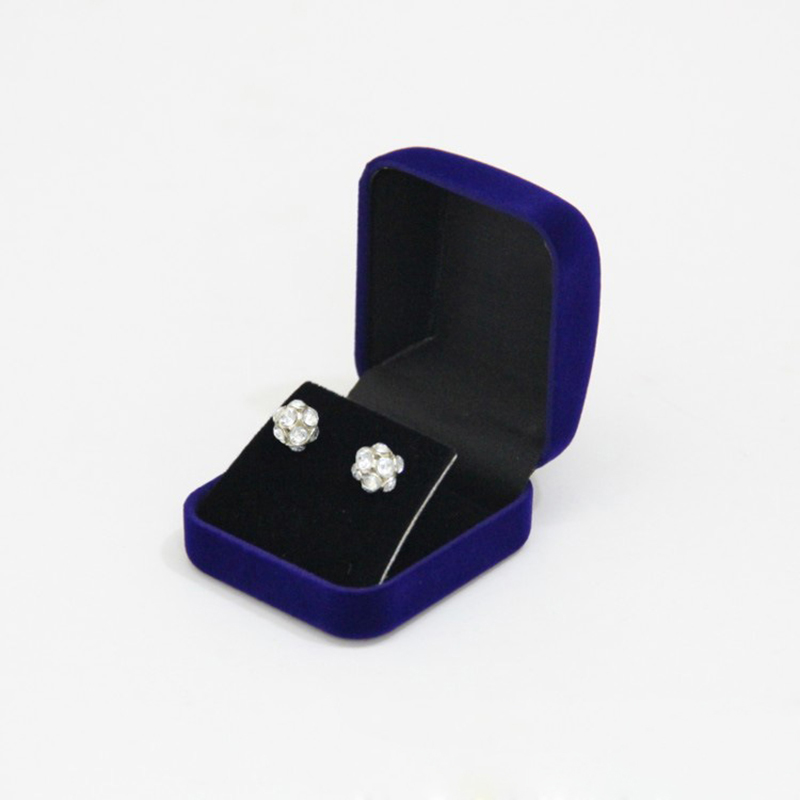 Scatola portaoggetti per orecc - Body Jewelry Display recensione e prezzo